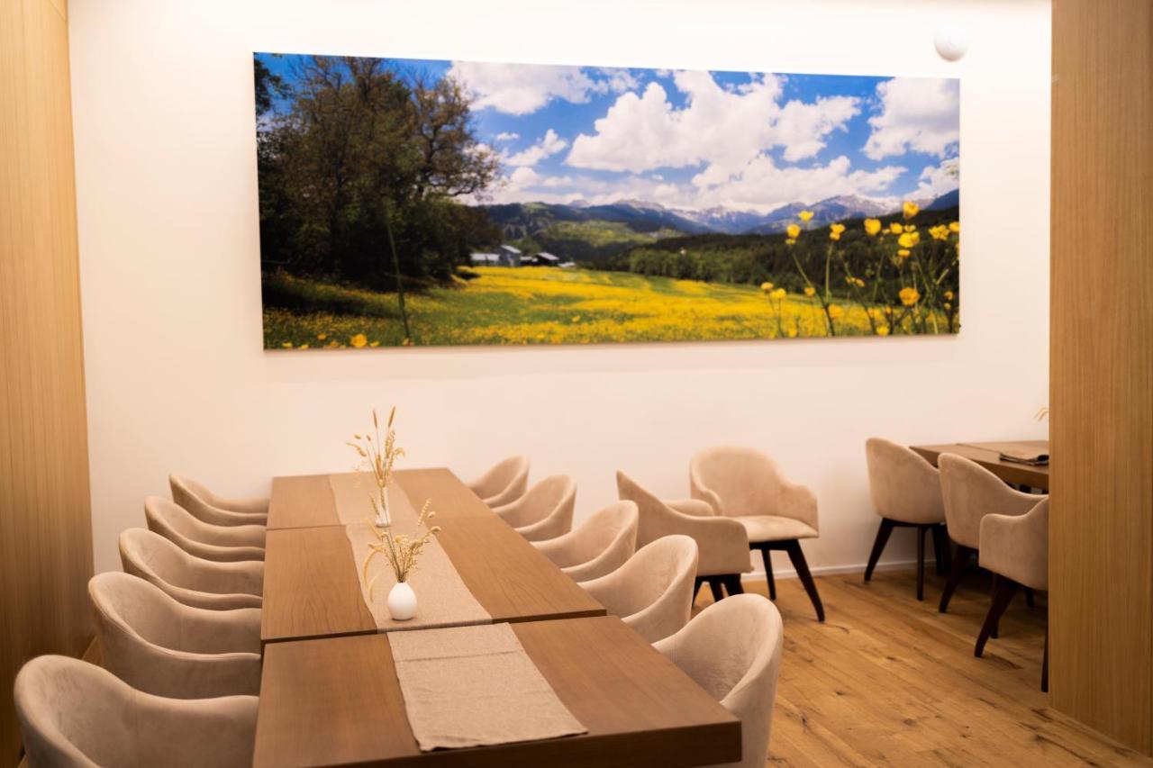 Glarnerland Hotel 4*
