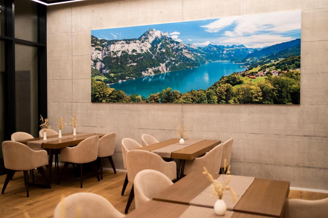 Hotel Glarnerland 4*